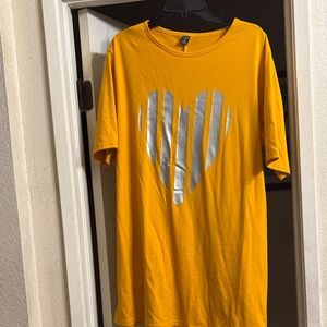 SHEIN Mustard Tee with Metallic Heart Design
